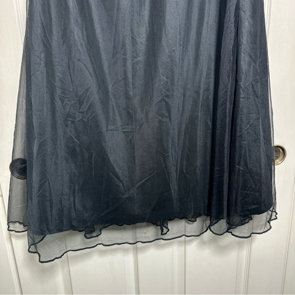 Women's Nike Woven Maxi Mesh Tulle Maxi Black Skirt Size X-Large Streetwear Goth - Picture 11 of 14